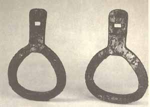 Chinese metal stirrups